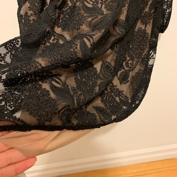 Bcbgmaxazria Holly Lace dress size S - Picture 4 of 6